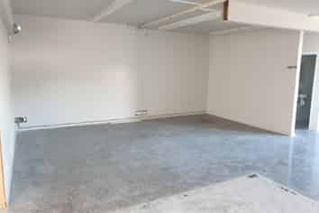 INDUSTRIAL OR RETAIL WAREHOUSE