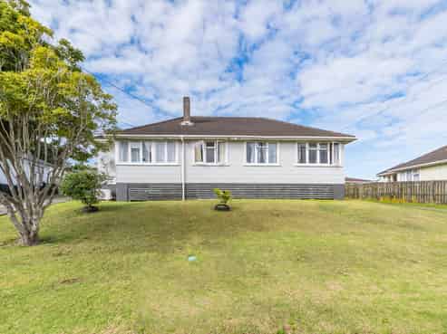 36 Hooks Road, Manurewa