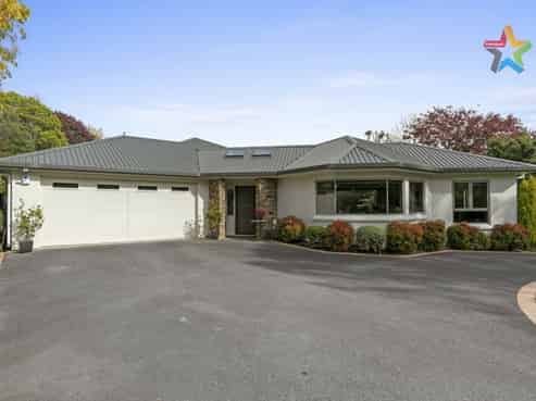 49 Barton Avenue, Heretaunga