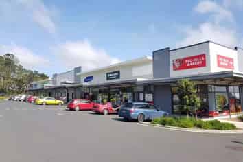 Premium retail/office next to medical centre