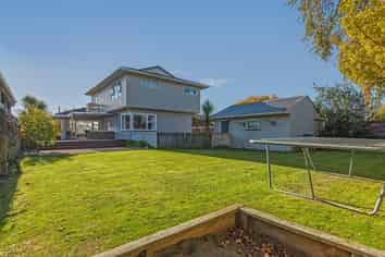 50 Holdsworth Avenue, Milson