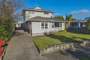 50 Holdsworth Avenue, Milson