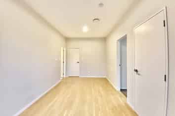 32 Charlestown Drive, Flat Bush