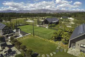 598 Lake Hawea-Albert Town Road, Albert Town