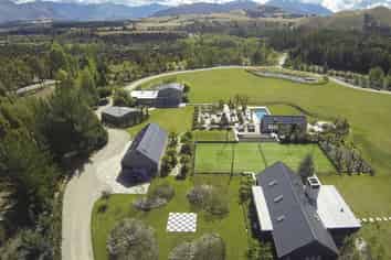 598 Lake Hawea-Albert Town Road, Albert Town