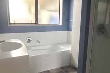 32 Lisa Place, Brookfield