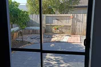 32 Lisa Place, Brookfield