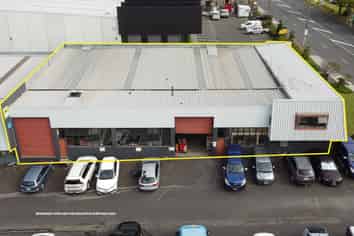 Road-front on Neilson Street