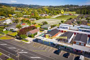 Henderson Valley Retail/Showroom Unit