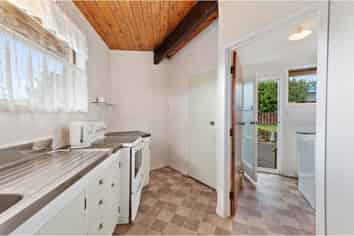 17 Burton Place, Owhata