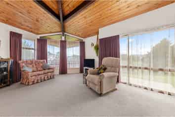 17 Burton Place, Owhata