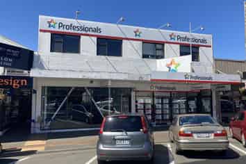Last Shop in Tawa - Middle of the Shops