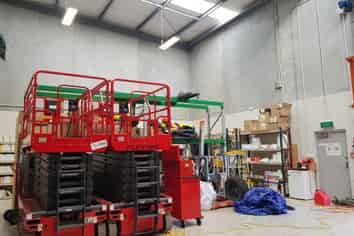 East Tamaki warehouse with showroom/office