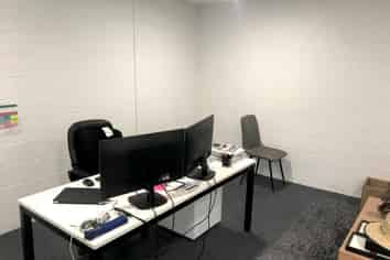 RARE WIRI INDUSTRIAL UNIT FOR SALE