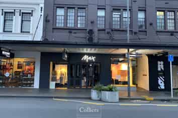 Ideal Broadway Retail Position!