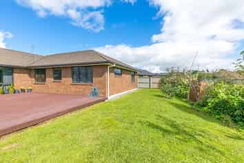 19 Max Landing, Grandview Heights