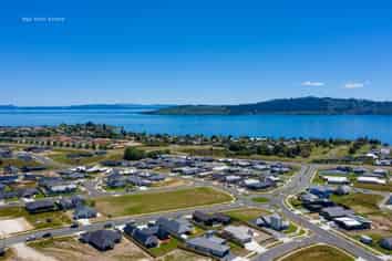 Lot 265 Nga Roto Estate, Wharewaka