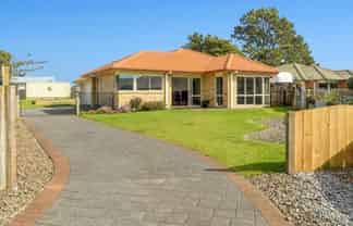 92 Denny Hulme Drive, Mount Maunganui