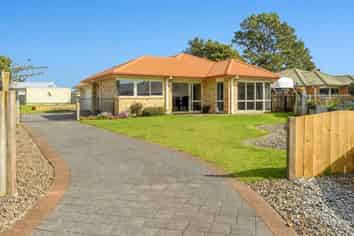 92 Denny Hulme Drive, Mount Maunganui