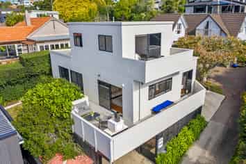 1/38 Rukutai Street, Orakei