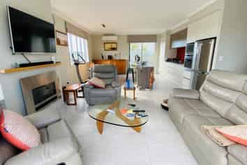 14 Kiwa Crescent, Gulf Harbour