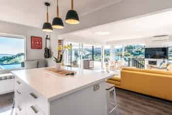 7/8 and 9/ Victoria Road North, Onetangi