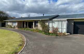 24 High Street, Eltham