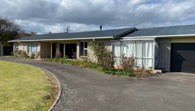 24 High Street, Eltham