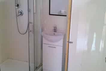 9b Peel St, Westport