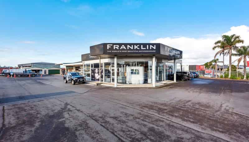  437-441 Great North Road, Henderson