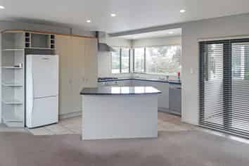 17D Mount Smart Rd, Royal Oak