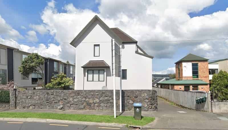 17D Mount Smart Rd, Royal Oak