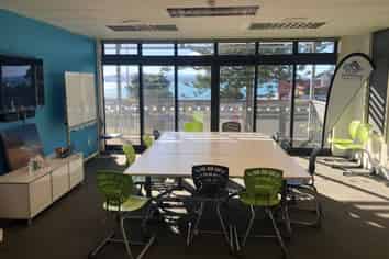 Immaculate Seaside Office