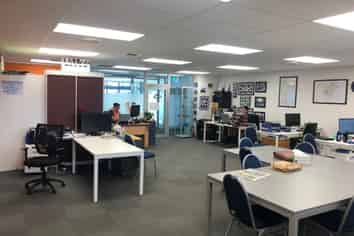 Immaculate Seaside Office