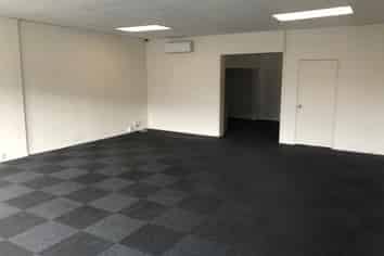 Trendy road front retail in Onehunga