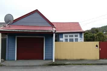 15 Thompson Street, Greymouth
