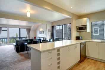 24A Dart Place, Fernhill/Sunshine Bay