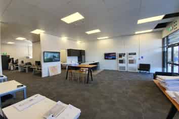 Retail Unit Available in Massey