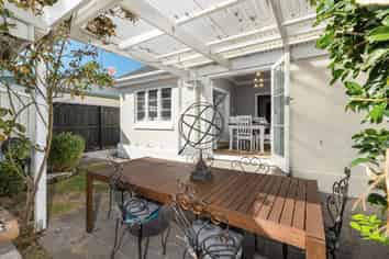 9 Bernard Street, Tauranga South