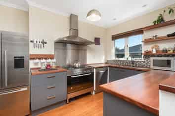 9 Bernard Street, Tauranga South