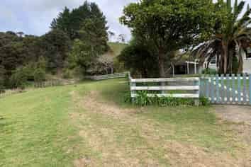 55 Grassmere Road, Henderson Valley