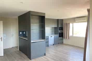 4/12 Nelson Street, Howick