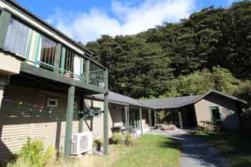 84 West Coast Road, Arthur's Pass