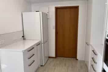 1/2 Vale Road , Riverside