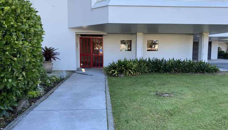 1/2 Vale Road , Riverside