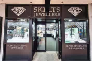 Whitcoulls Building - 50-54 Esk Street 