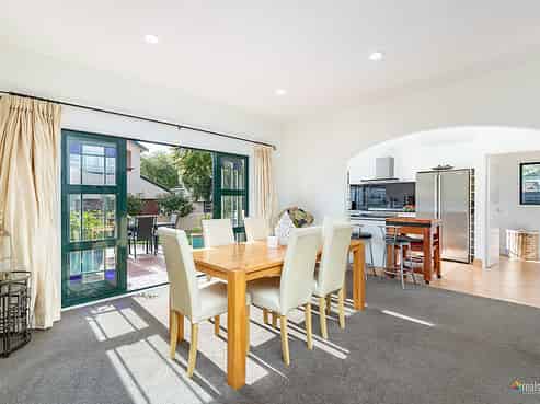 4/341 Fergusson Drive, Heretaunga