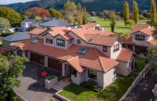 4/341 Fergusson Drive, Heretaunga