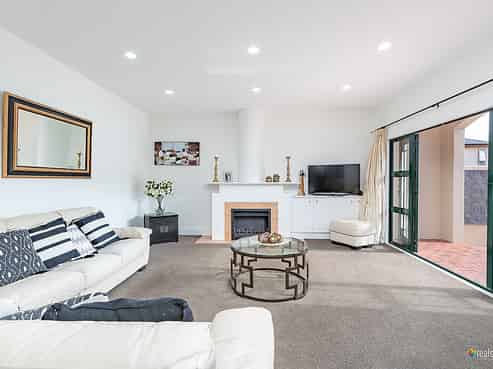 4/341 Fergusson Drive, Heretaunga