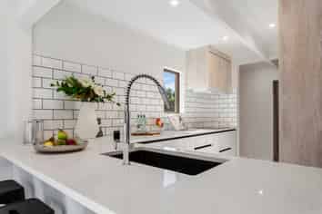 2/13 Wilbur Place, Sunnyhills